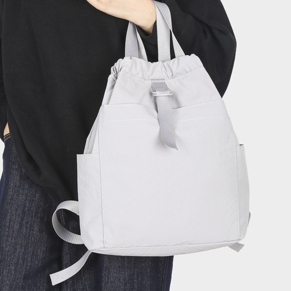 New cross-border nylon lightweight bag, women's foreign trade fashionable and trendy backpack, commuting student backpack, handbag Specification drawing