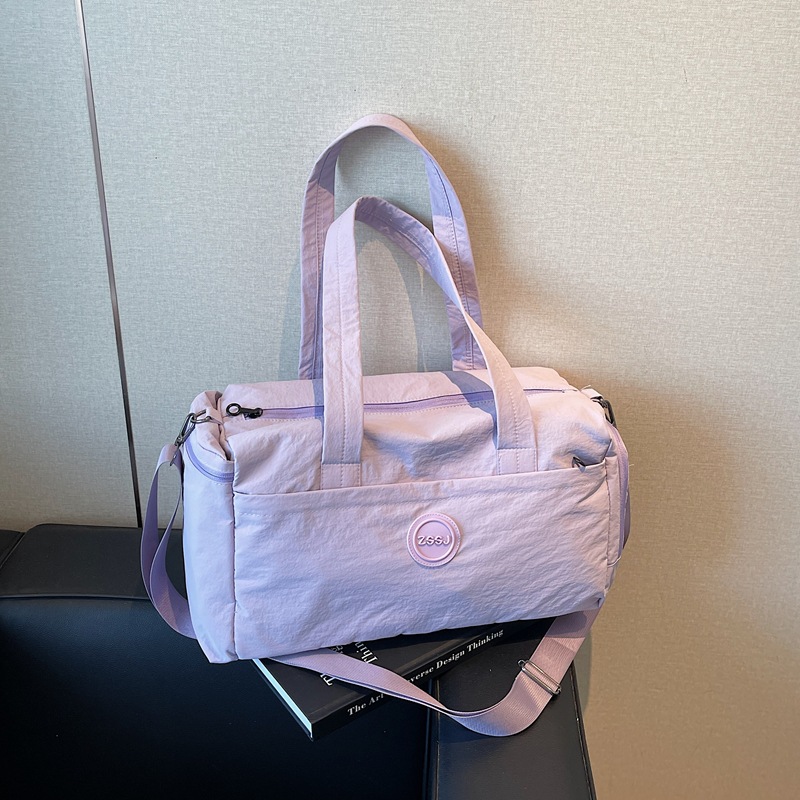 New water-resistant large-capacity travel bag, lightweight handbag, dry-wet separated fitness bag, short-distance travel luggage bag full figure
