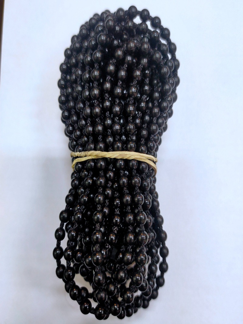 Cross-border wholesale of 10-meter black bead chain and 10-piece bead buckle set for roller blinds, curtain pull beads and bead buckle accessories Application Scenario