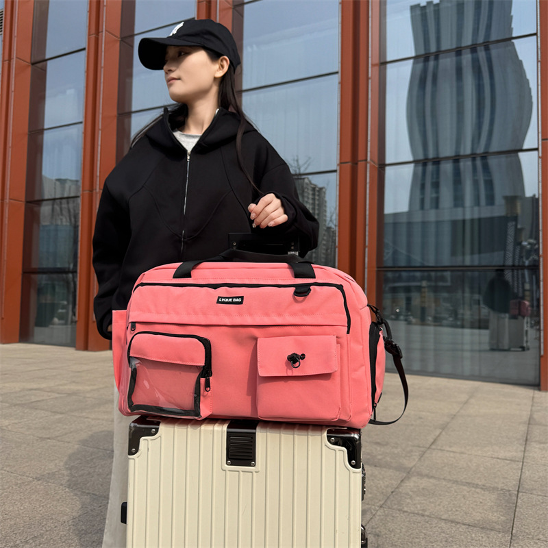 Large-capacity business travel bag for both men and women, multi-functional hand-held canvas luggage bag with shoe compartment and dry and wet separation sports bag Application Scenario