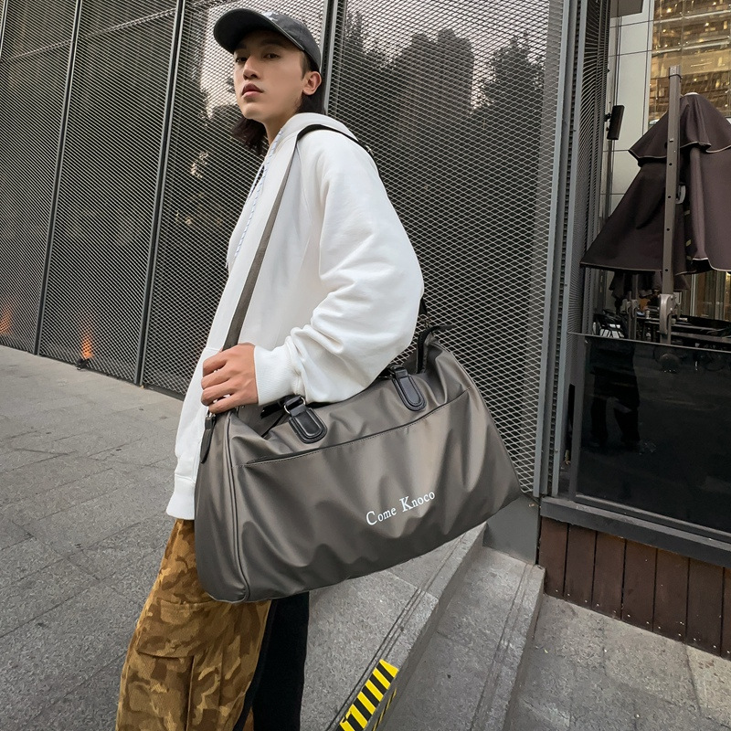 Wholesale of new spring fashionable travel bags, large-capacity trendy Korean-style fitness bags for men and women, and fashionable luggage handbags Application Scenario