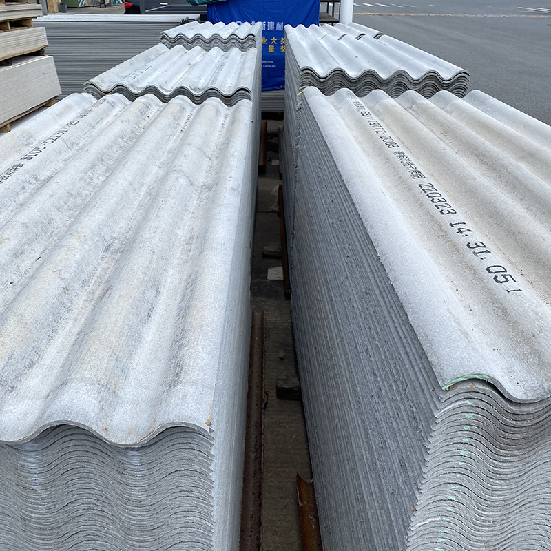 The factory building is covered with tiles, and the pigsty is built with asbestos tiles for heat insulation, leak-proof and sunshade, fiber cement tiles, and thickened corrugated tiles full figure