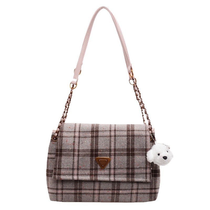Single-shoulder bag, dirt-resistant checkered tote bag, a trendy and casual autumn and winter style that goes well with all kinds of outfits. Korean-style diamond-shaped checkered crossbody Item Picture