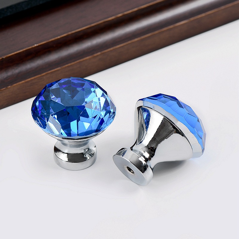 Supplying crystal and diamond handles, European-style light luxury high-end wardrobes, cabinets, door handles, shoe cabinets, wine cabinets, drawers, single holes Application Scenario