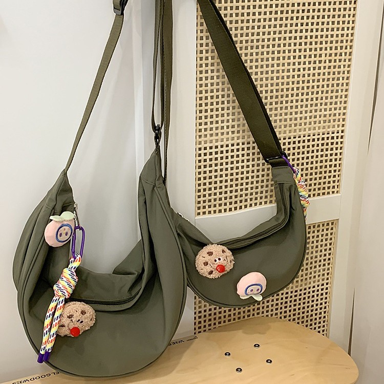 New lightweight Oxford fabric crossbody bag 2025, fashionable large-capacity single-shoulder bag, high appearance level, quality for making dumplings Specification drawing