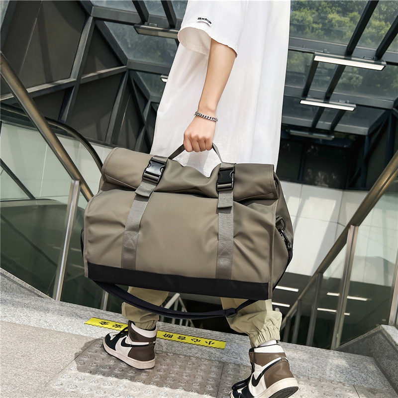 Large-capacity travel bag 2025 new model, business trip boarding college student luggage backpack, dry and wet separation sports and fitness bag Application Scenario