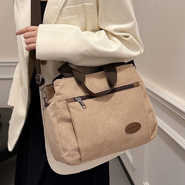 Large-capacity canvas bag for women, 2024 new crossbody bag, fashionable and versatile commuting tote bag, after-school single-shoulder tote bag Specification drawing