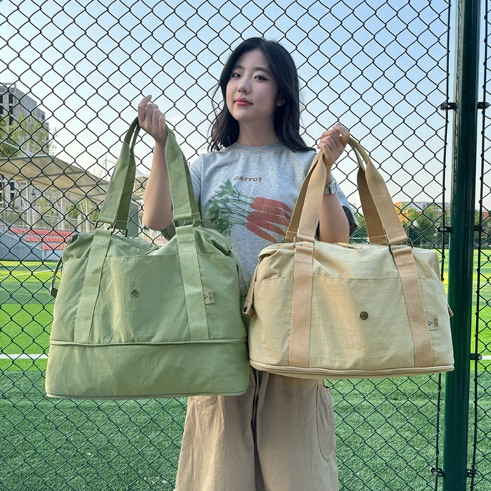 Foldable and expandable sports and fitness bag, large-capacity hand-held travel bag for women's outings, and a portable luggage bag with a pull handle full figure