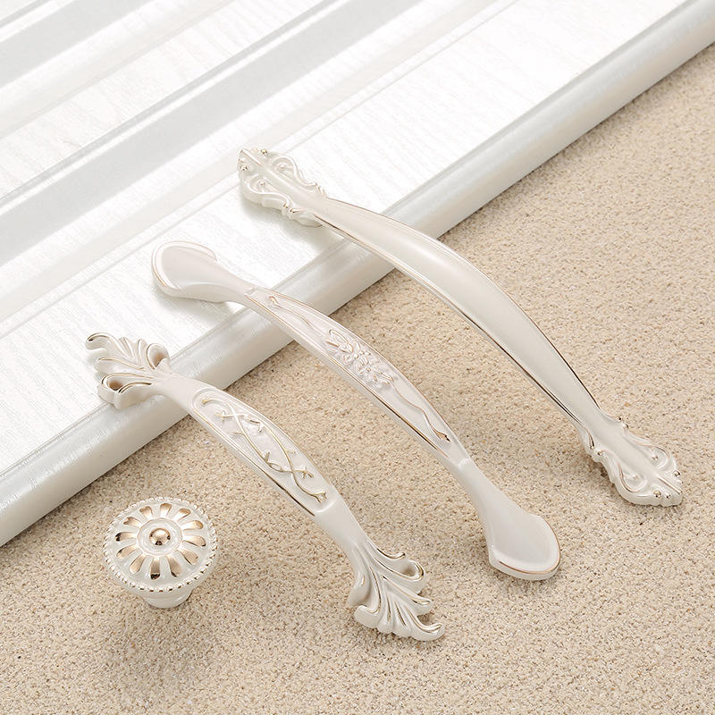 Ivory white handle, door handle, cabinet drawer, zinc alloy, European modern and simple, single-hole round, fine, thickened Application Scenario