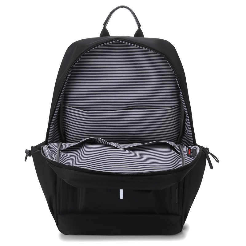 Cross-border business men's high-end waterproof computer bag, lightweight and large-capacity backpack, business trip and commuting travel backpack Application Scenario