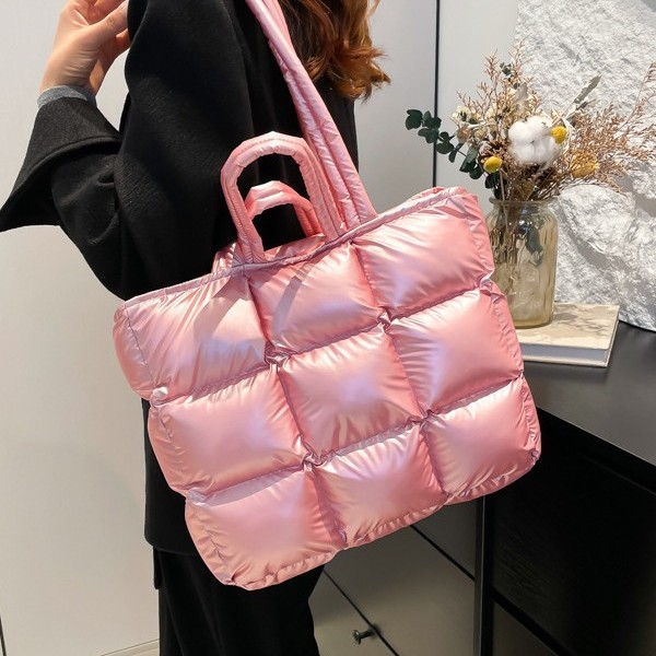 High-end quality bag, large-capacity women's 2024 new fashionable autumn and winter cotton-padded jacket, single-shoulder bag, hand-carry commuter tote bag details Picture