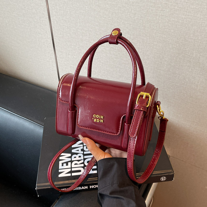 Cross-border high-end versatile handbag, women's 2025 summer versatile crossbody bag, casual and simple single-shoulder bag, small square bag details Picture