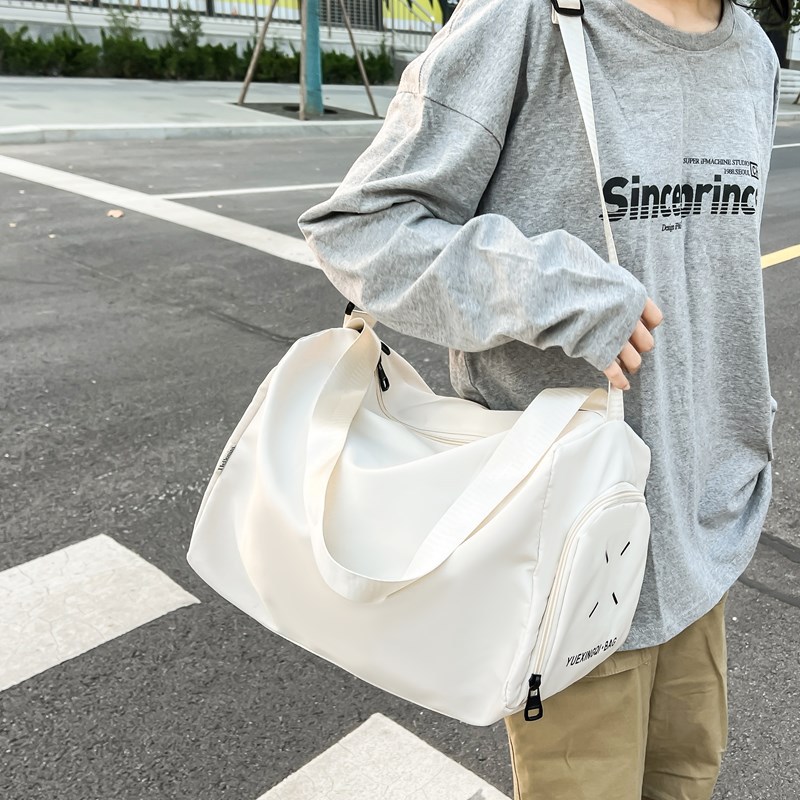 Trendy Japanese crossbody bag for men, large capacity, simple travel luggage bag, sports and fitness bag for women details Picture