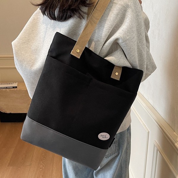 Large-capacity canvas tote bag, high appearance level for commuting, versatile handbag, fashionable tote bag details Picture