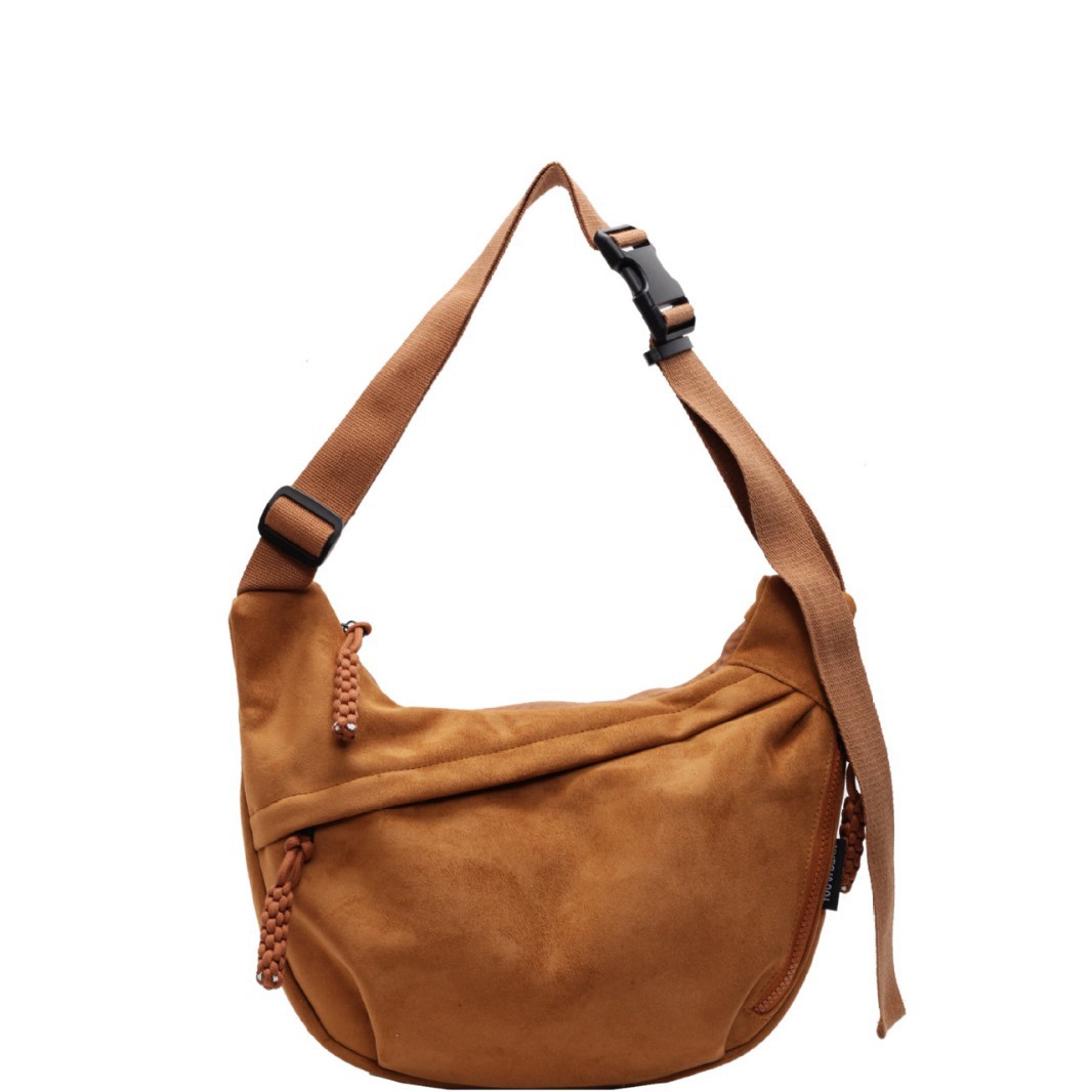 The 2024 new casual large-capacity crossbody bag is a trendy and cute cross-border single-shoulder bag. It's a Korean-style Instagram women's dumpling bag Item Picture