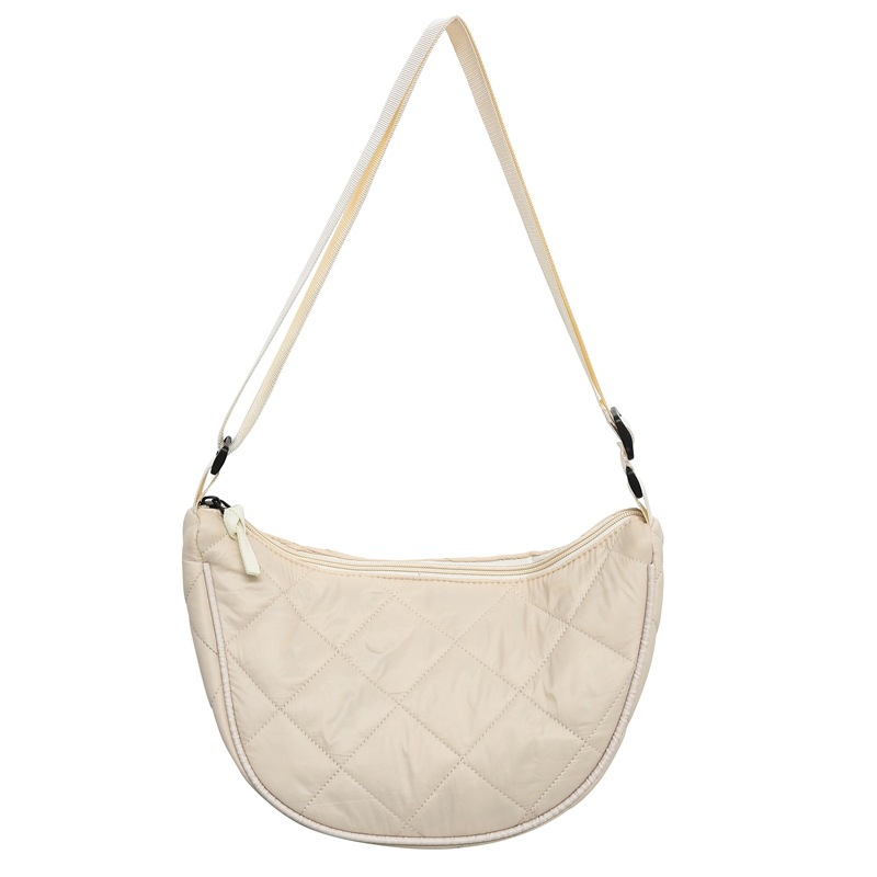 2024 New autumn and winter versatile large-capacity crossbody bag, simple and trendy dumpling bag, couple commuting diamond-shaped cotton jacket bag Item Picture