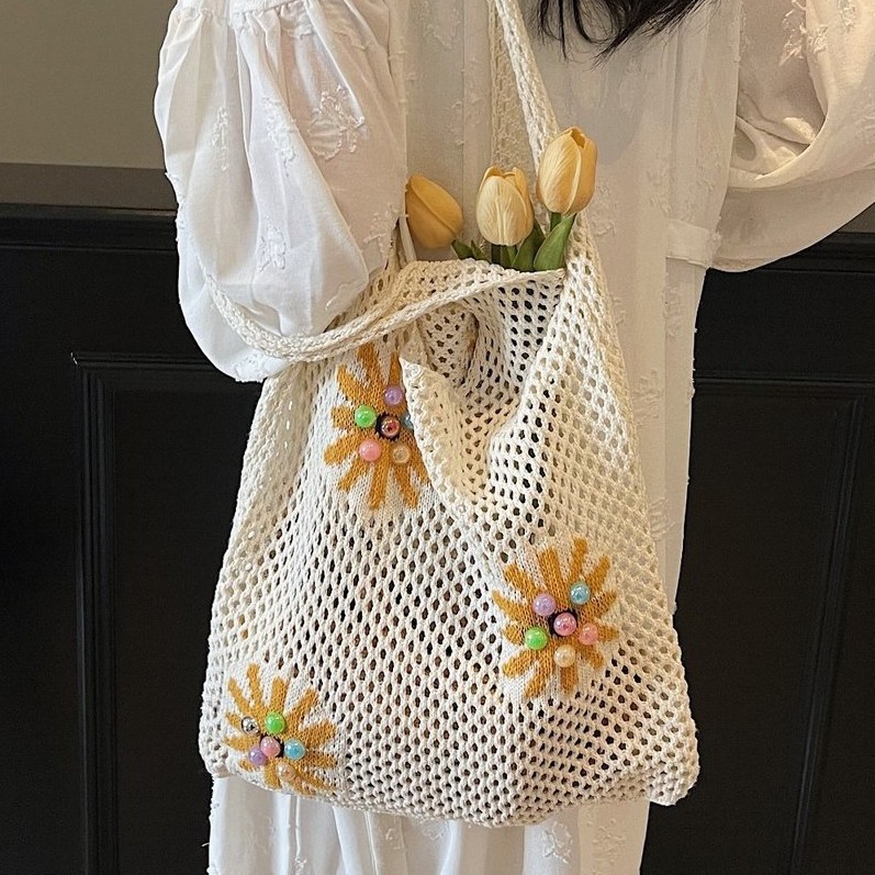 Spring flower woven bag for Women, 2025 New style, popular and versatile straw woven bag, large capacity, laid-back style single-shoulder bag full figure
