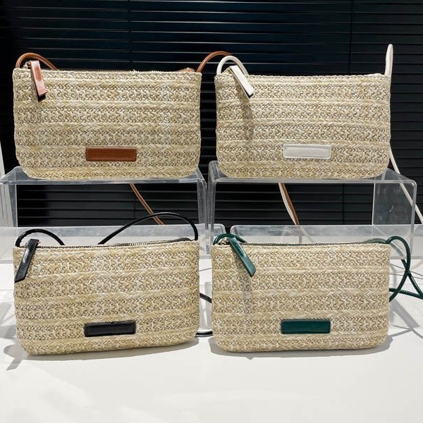 A niche woven bag with a hand-held texture, a women's Spring 2025 new crossbody single-shoulder bag, a women's straw woven bucket details Picture