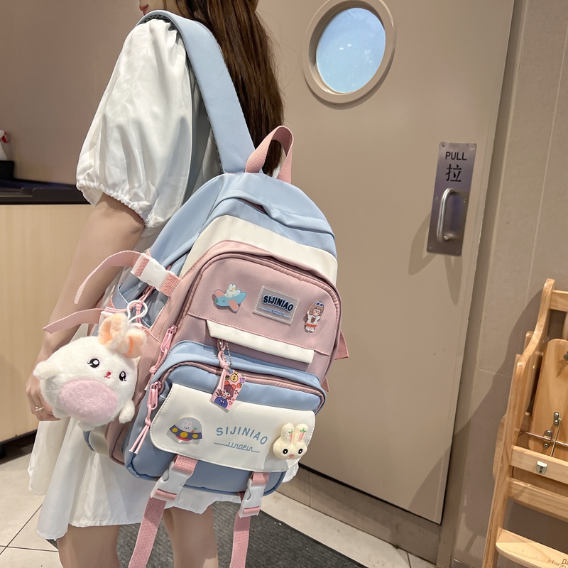 New ins Academy style primary school schoolbag with large capacity, lightweight and color-blocking high school backpack manufacturer wholesale Application Scenario