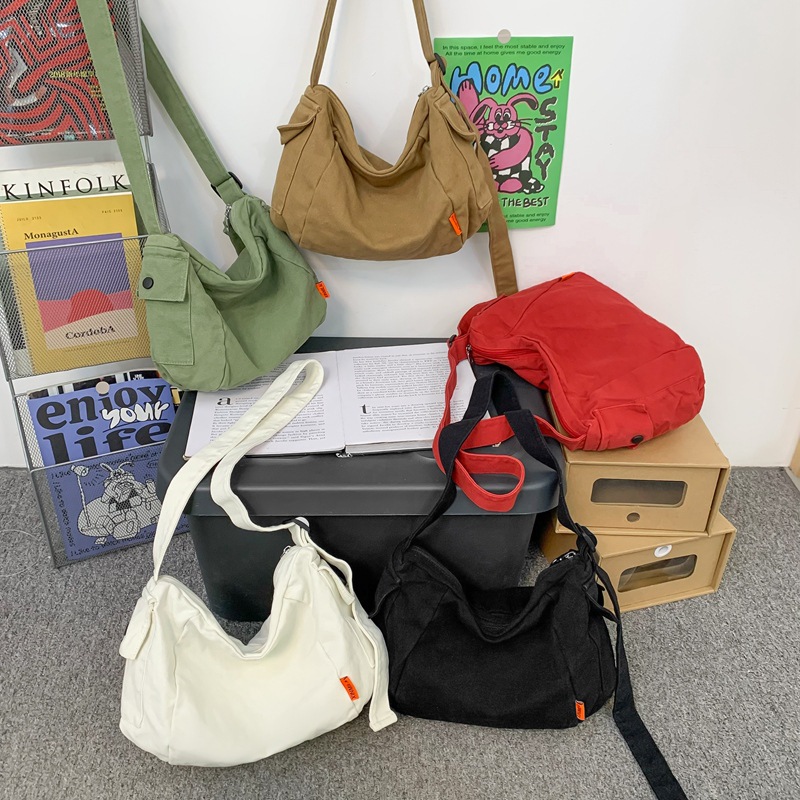 Japanese-style canvas bag, Instagram-style casual large-capacity crossbody bag, laid-back Korean-style solid-color single-shoulder bag Specification drawing