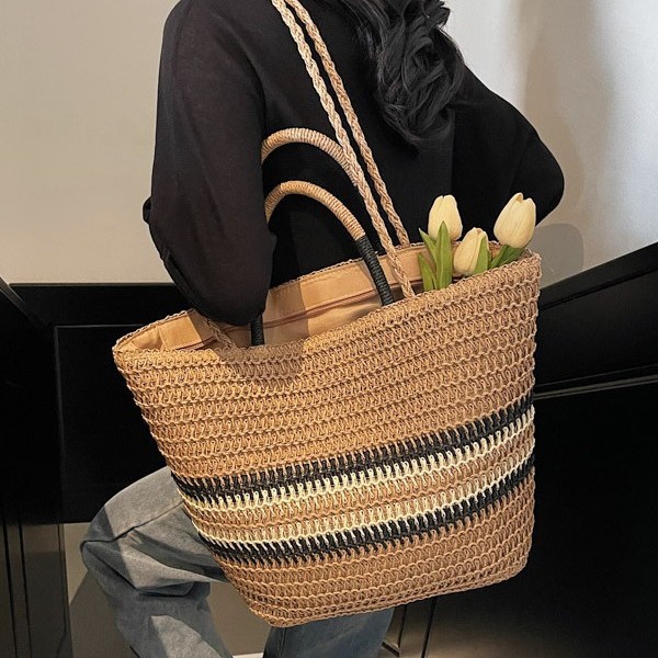 The 2025 new summer single-shoulder bag, striped straw woven bag, trendy tote bag, crossbody bag and vegetable basket for women details Picture