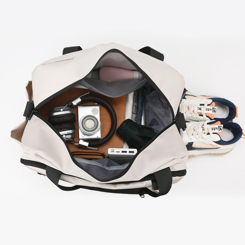 Short-distance travel bags, large-capacity dry-wet separated swimming and fitness sports bags, portable hand-held crossbody luggage storage bags Application Scenario