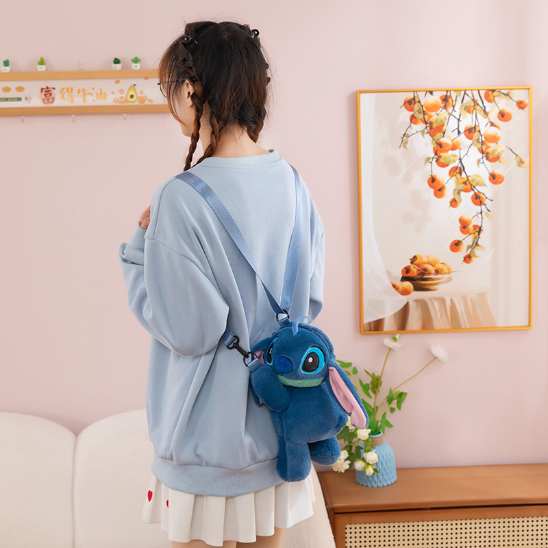 Exchange for a plush toy doll of the new cartoon crossbody double backpack with a laid-back style Specification drawing