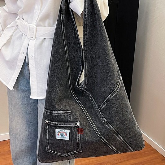Casual large-capacity bag for women 2025, new lightweight and versatile washable denim tote bag, commuting single-shoulder bag, laid-back details Picture