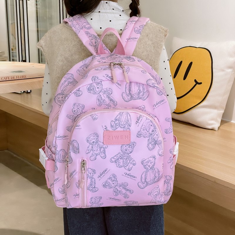 Cute little bear backpack, lightweight and lightweight backpack for primary school students, cartoon schoolbag, travel and study bag, Korean version, high appearance level Application Scenario