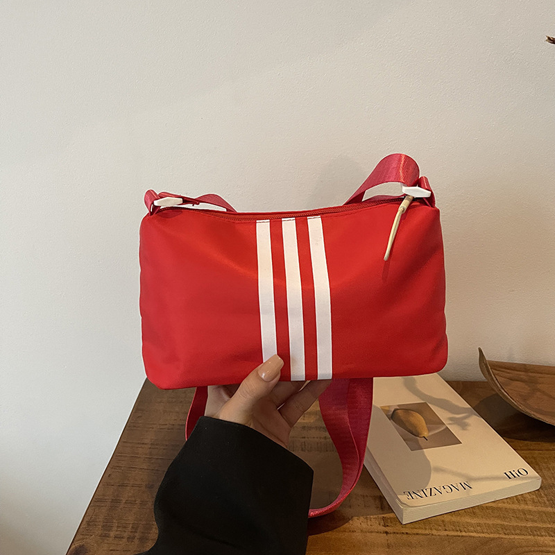 Autumn sporty style women's large-capacity 2024 new trendy single-shoulder crossbody bag, casual and fashionable nylon small square bag full figure