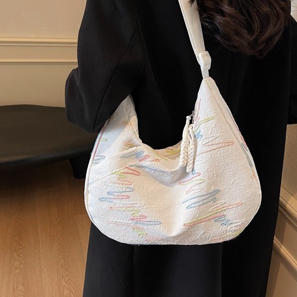The 2025 new Jiaozo-wrapped women's casual and versatile Instagram niche single-shoulder bag is fresh, fashionable and stylish crossbody bag full figure