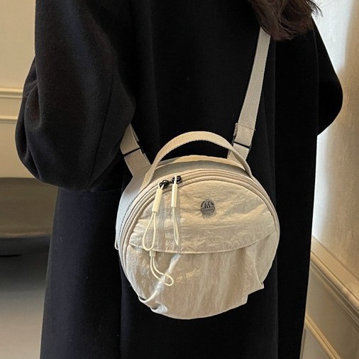 Nylon fabric crossbody small bag 2024 Autumn new lightweight women's bag, small round bag, lightweight shopping women's single-shoulder bag full figure
