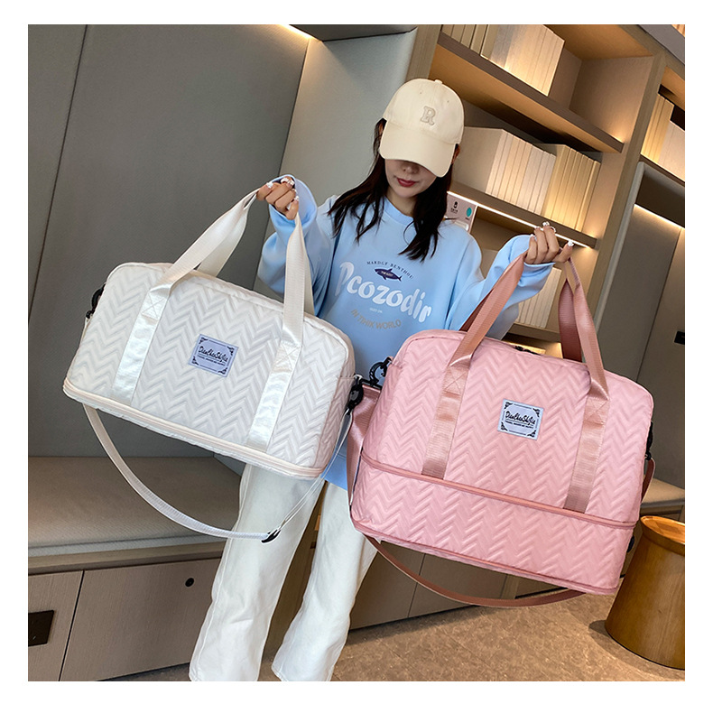 Short-distance hand-held travel bag storage, single-shoulder crossbody yoga and fitness bag, dry and wet separation for business trips and travels, with a pull handle details Picture