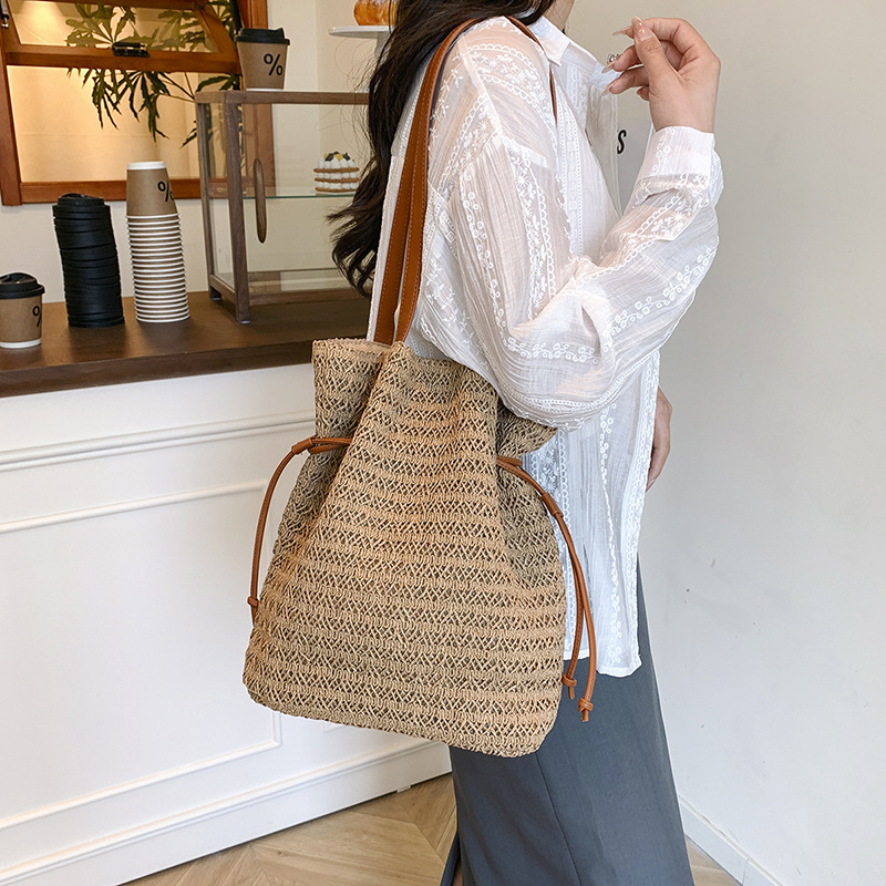 Large-capacity woven bucket bag for women, 2025 new style light luxury versatile single-shoulder bag, fashionable beach vacation bag Specification drawing
