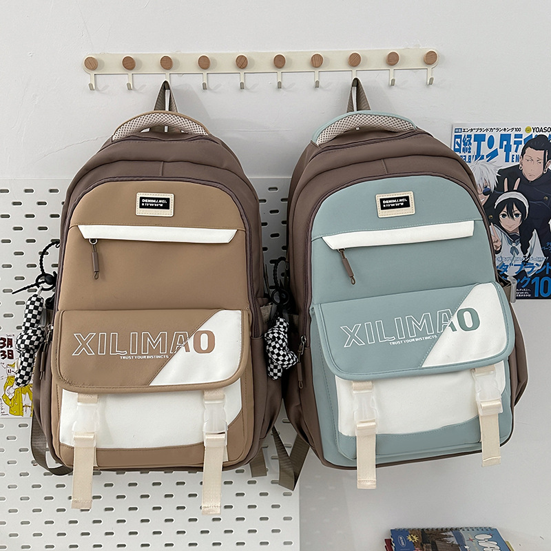 New simple Korean-style backpacks for men and women, large-capacity student backpacks for junior and senior high school students, easy to relieve burden and convenient computer backpacks full figure