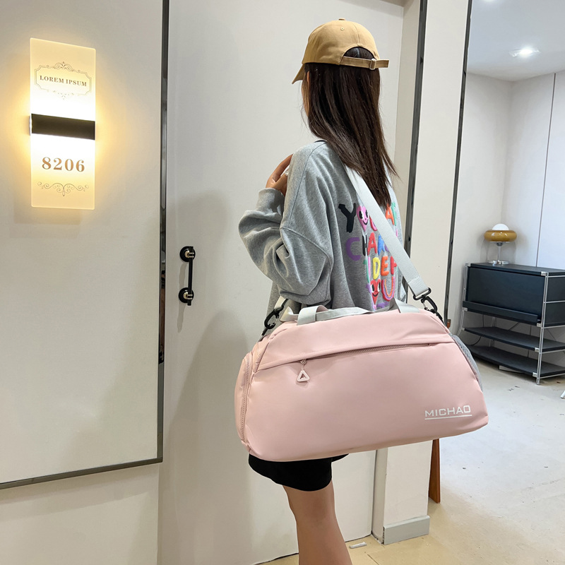 2024 New dry-wet separated swimming and fitness bag for casual short business trips, women's portable yoga bag Application Scenario