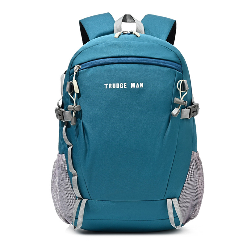 The new large-capacity casual Oxford cloth mountaineering backpack for primary school students, featuring cross-border travel backpacks Application Scenario