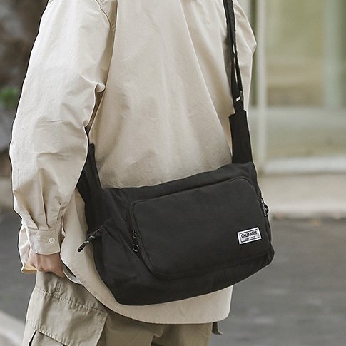 2025 New nylon fabric single-shoulder crossbody bag for men, large capacity, waterproof and wear-resistant, wide shoulder strap front bag for women, postman's trendy bag Specification drawing