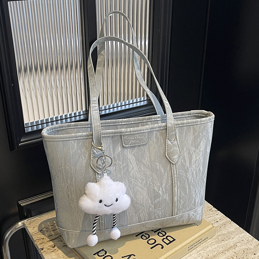Tote bag, large-capacity single-shoulder bag, hand-carry, stylish and casual bag, young and individualistic, 2024 new trendy large bag full figure