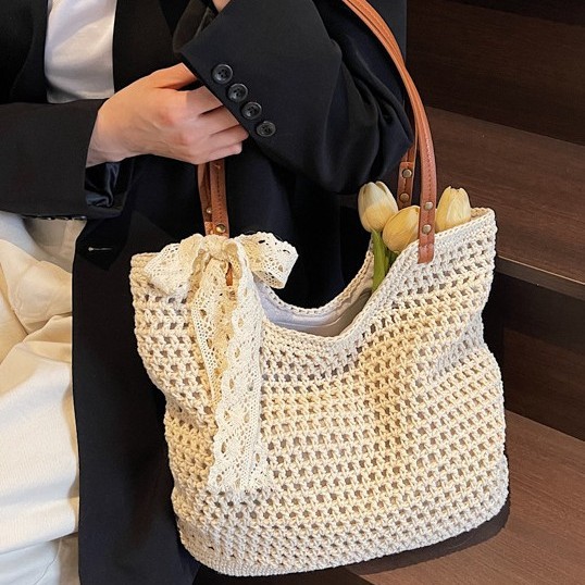 Beach holiday woven Tote bag for women, ins forest-themed artistic and casual, cotton thread hollowed-out net pattern woven single-shoulder bag details Picture