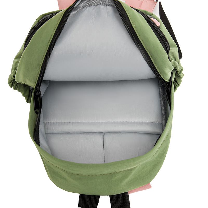 New fashionable and trendy women's backpacks with high appearance standards, lightweight drawstring travel bags, and color-matched college student sports backpacks Application Scenario