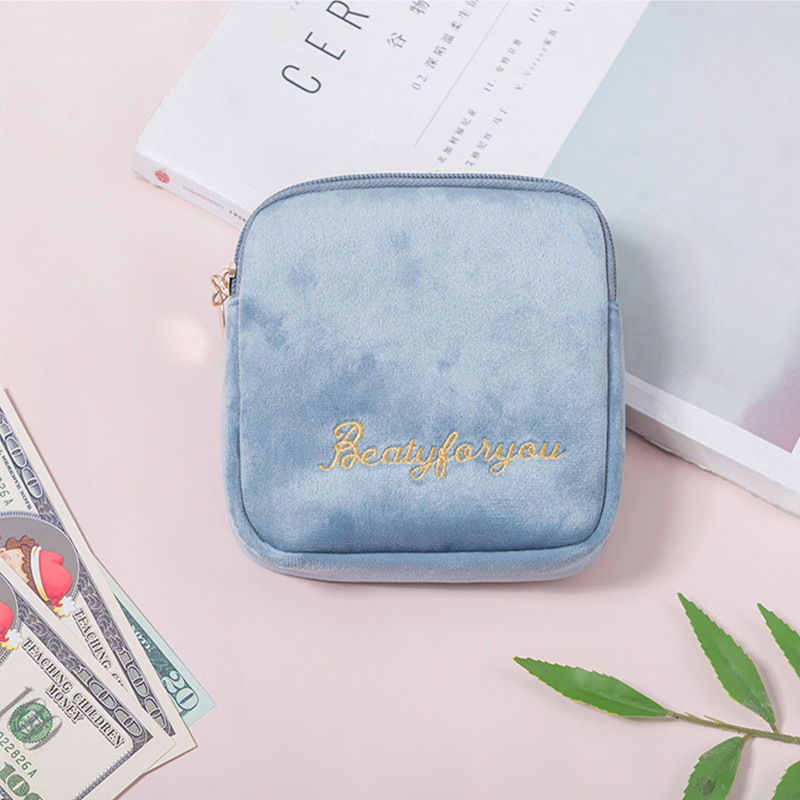 New sanitary napkin bag, large-capacity storage bag, portable sanitary napkin bag, sanitary cotton fleece hand-held bag details Picture
