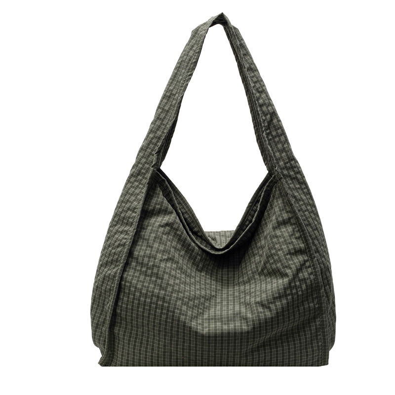 Korean niche tote bag for women, ins checkered fabric bag, large-capacity, fashionable and laid-back style single-shoulder crossbody bag Item Picture