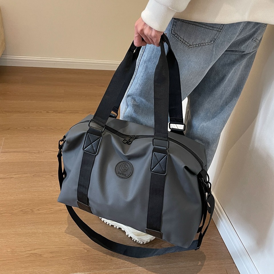 Short-distance travel bag, large-capacity travel luggage bag, hand-carry and crossbody yoga exercise bag, dry and wet separation fitness bag Specification drawing