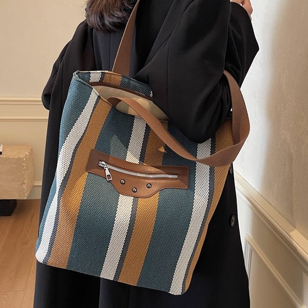 Autumn and winter versatile canvas large bag for women, 2024 new style fashionable striped tote bag, casual commuting single-shoulder armpit bag details Picture