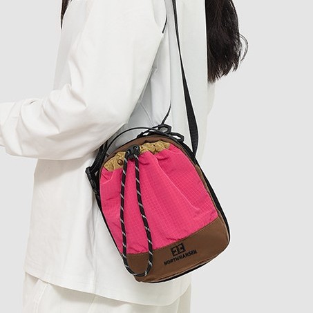 Water Bottle Bag 2025 Korean version solid color single-shoulder bag, multi-functional waterproof lightweight mini bag, casual mobile phone single-shoulder bag full figure