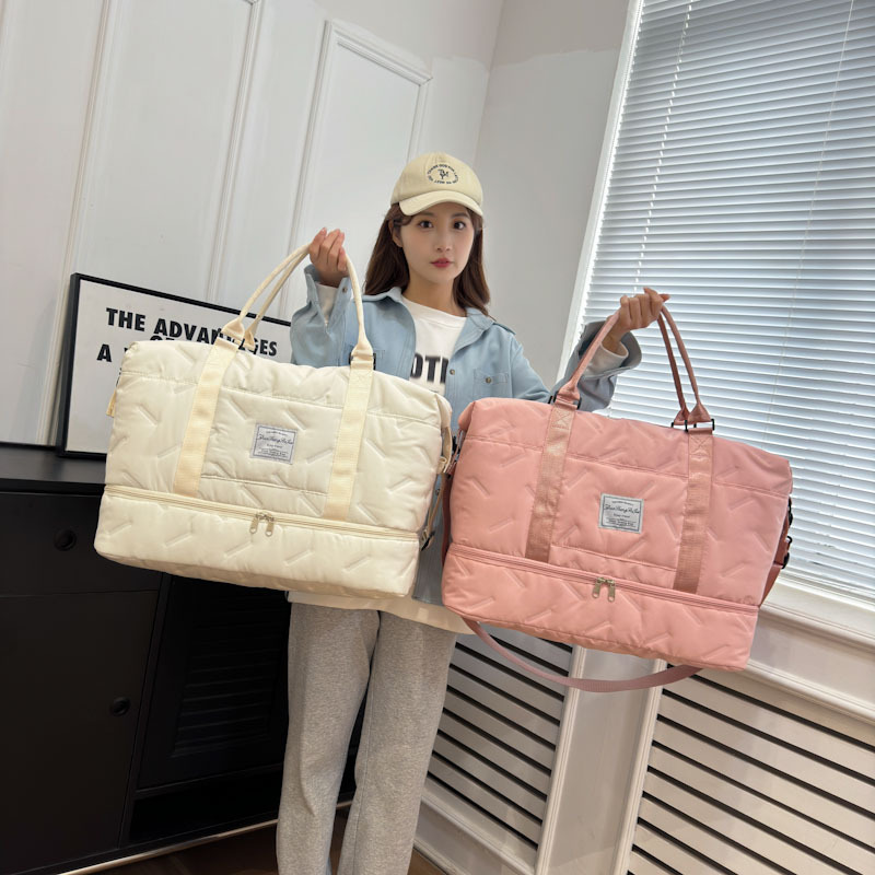 Wholesale dry-wet separation fashionable fitness bags, large-capacity women's yoga bags, and short-distance hand-carry travel bags with handles full figure