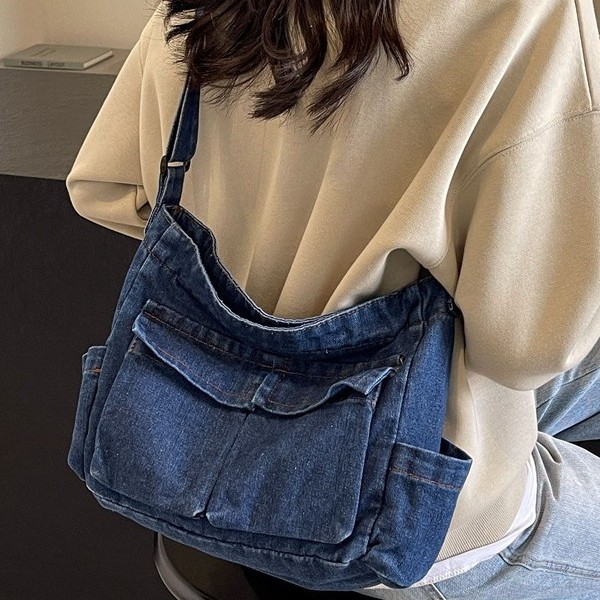 Denim bag, women's crossbody bag, large-capacity tote bag, Korean-style trendy underarm bag, versatile and casual single-shoulder bag Specification drawing