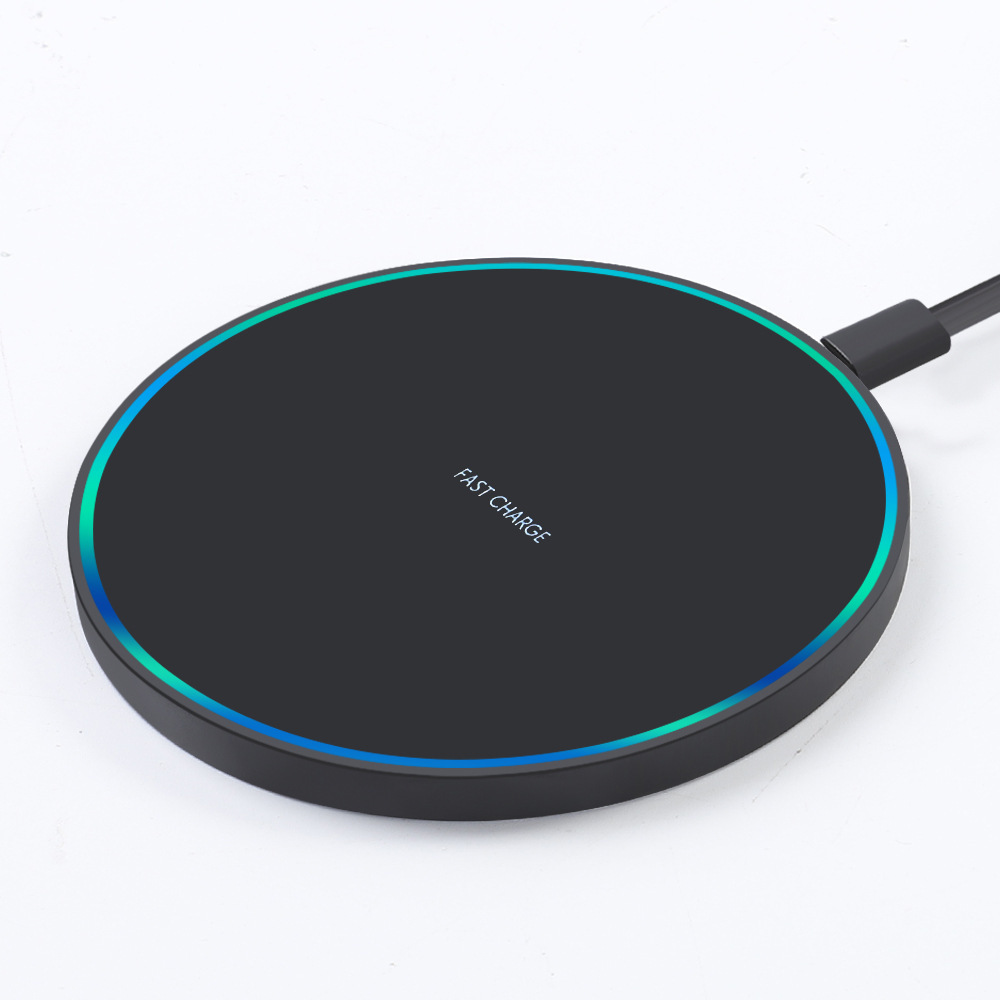 Exclusive gift: 10W plastic matte GY68 wireless charging round rubber oil wireless charger in stock for direct supply Item Picture