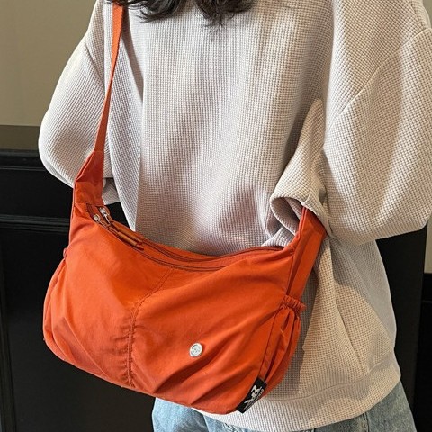Women's Bag 2025 Spring New Casual Bag, casual nylon fabric single-shoulder crossbody bag, street trend commuting bag full figure
